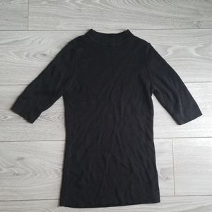 Half sleeved halter neck blouse